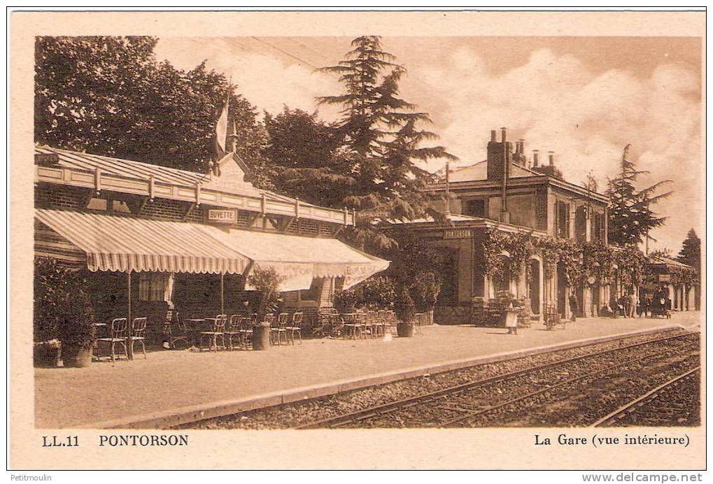 Pontorson (50) La Gare (vue Intérieure) - Pontorson