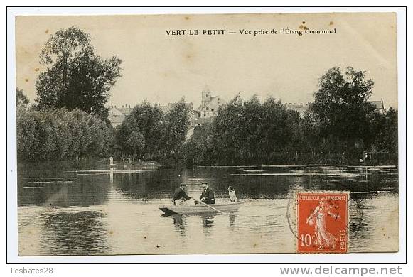 CPA 91.-VERT-LE-PETIT.-Vue De L'Etang Communal.-Animé Par 2 Pers + 1 Chien En Barque.-CVB 280 - Vert-le-Petit