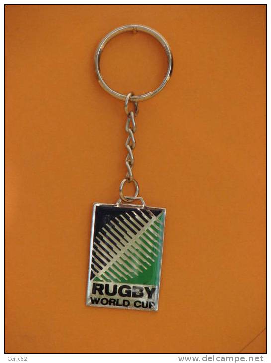 PORTE CLE METAL LOGO COUPE DU MONDE DE RUGBY - Rugby