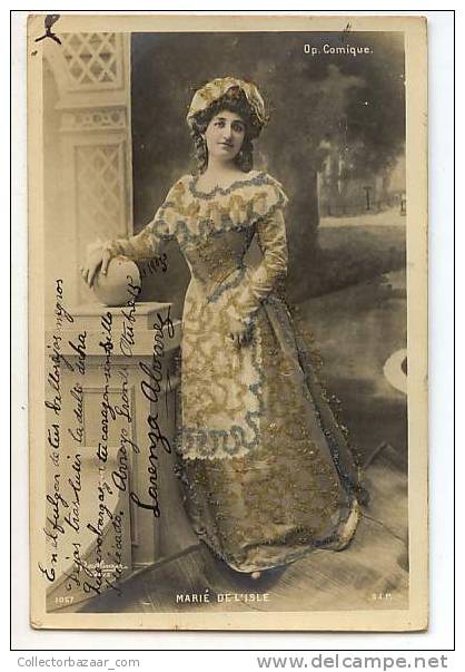 VINTAGE POSTCARD Woman Photo Postcard - Mujeres