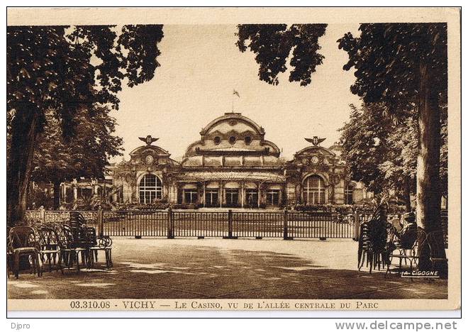 Casino  Vichi Vu De  L'allee Centrale Du Parc03.310.08 - Casinos