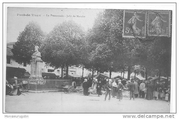 01 )) PONT DE VAUX, La Promenade, Jour De Marché, Animee - Pont-de-Vaux