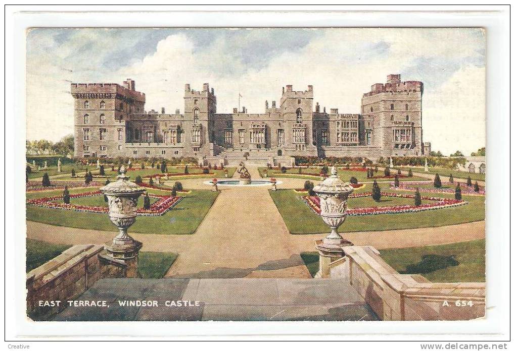 CARTE POSTALE WINDSOR CASTLE ,EAST TERRACE,Valentine's Postcard 1952 - Windsor Castle