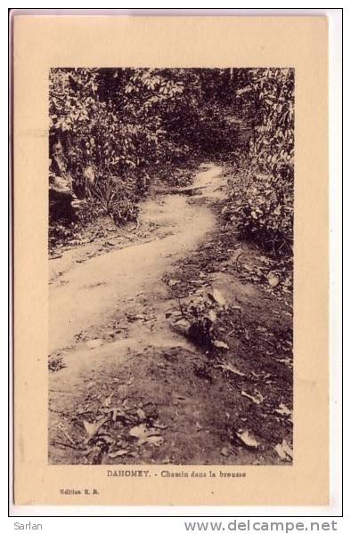 LOT-KO , DAHOMEY , édition E . R . Chemin Dans La Brousse - Dahomey