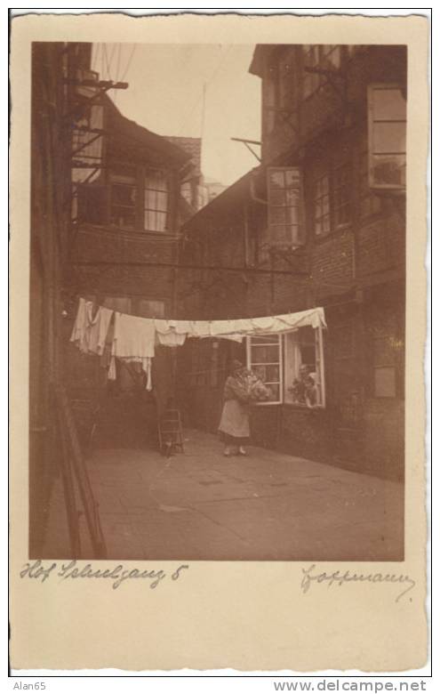 Hamburg Real Photo Postcard, Hof Schulgang 5 Address, Laundry Drying In Courtyard - Other & Unclassified