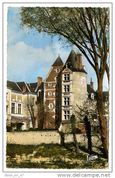 {50544} 41 Loir Et Cher Romorantin , L´ancien Château ; Editions Valoire - Romorantin