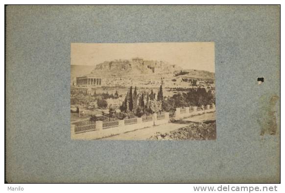 Photo Originale 1900 Sur Support Cartonné- ATHENES - LE THESEION Et L´ACROPOLE 5.7 X 8.5  (N°54) - Places