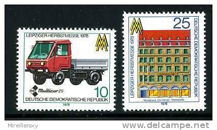 CAMIONNETTE  IFA MULTICAR / EDIFICE DREI KONIGE  LEIPZIG  / ALLEMAGNE / D.D.R. - Trucks