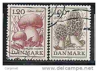 DENMARK - CHAMPIGNONS - Yvert # 674/5 - VF USED - Gebruikt