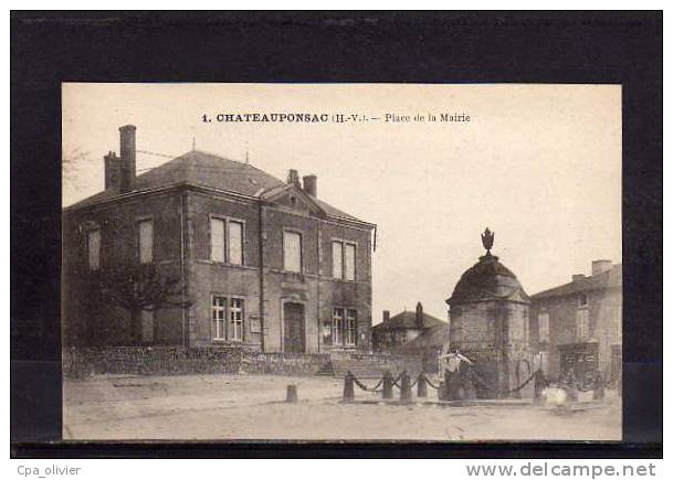 87 CHATEAUPONSAC Place De La Mairie, Monument, Ed ? 1, 192? - Chateauponsac