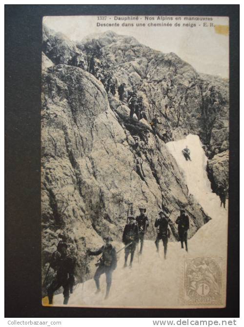 Vintage CA 1900 Postcard AK France Dauphine Nos Alpins En Maneuvres Descente Dans Une Cheminee De Neige - Maniobras