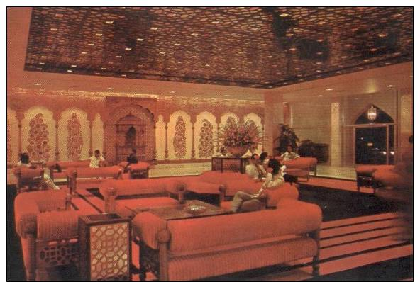 BOMBAY - Hotel Taj Mahal - Lobby - India