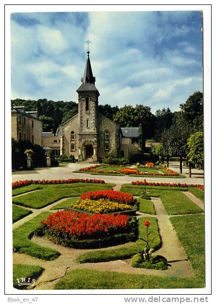 {52530} 23 Creuse Guéret , Le Jardin Public ; Massif Fleurs  église - Guéret