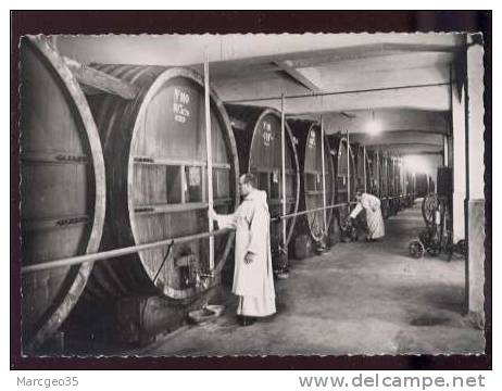 27291 Distillerie De La Grande Chartreuse à Voiron Caves Pas D'édit.animée Belle Cpsm - Voiron