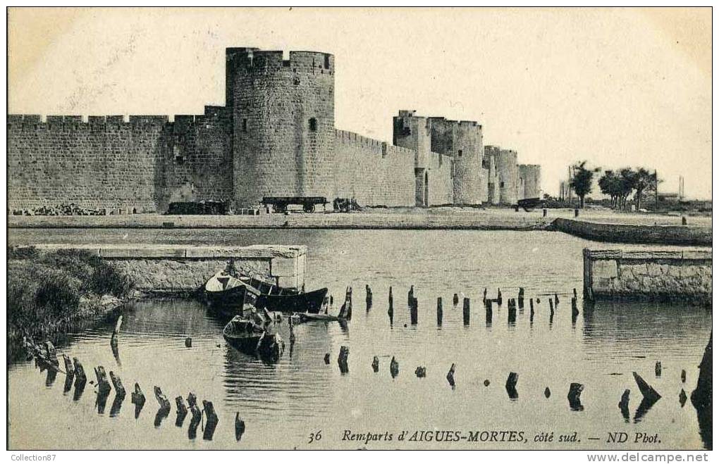 30 - GARD - AIGUES MORTES - LES REMPARTS  COTE SUD - Aigues-Mortes