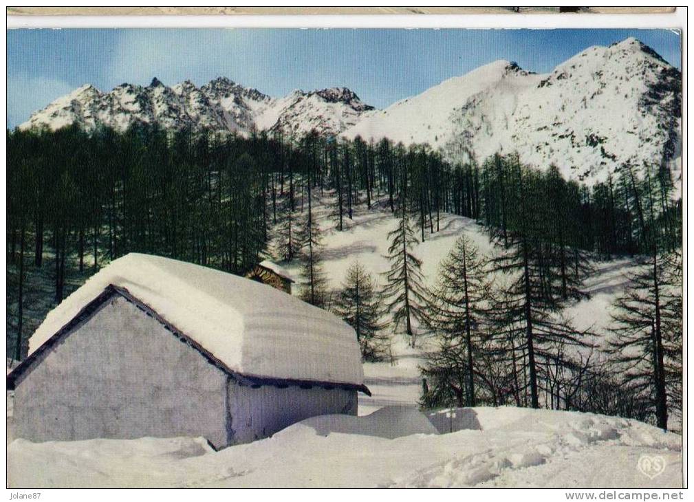 CPM   HAUTES ALPES     SERRE CHEVALIER  VALLEE DE LA GUISANE   SUR LES PISTES LA CHAPELLE DU CHARVET - Serre Chevalier