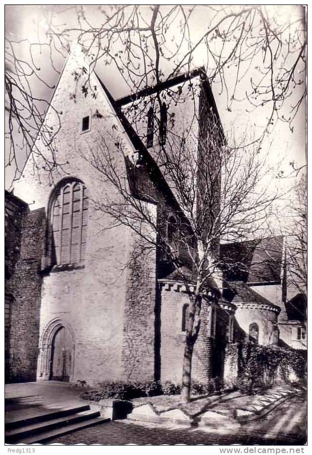 Solesmes - Entree De L'Eglise Abbatiale - Solesmes