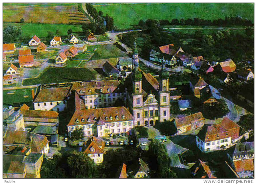 Carte Postale 67.  Ebersmunster  Le Couvent Et L'église Vue D´avion  Trés Beau Plan - Ebersmunster