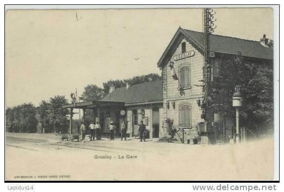 E 446 */ CPA GROSLAY (95)  LA GARE - Groslay