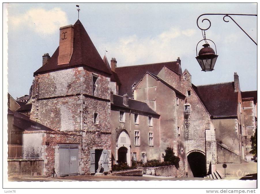 BEAUGENCY  -   Musée Et Place DUNOIS - N°  5435 - Beaugency