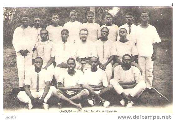 X197- M. MARCHAND Et Ses Garçons - Gabon