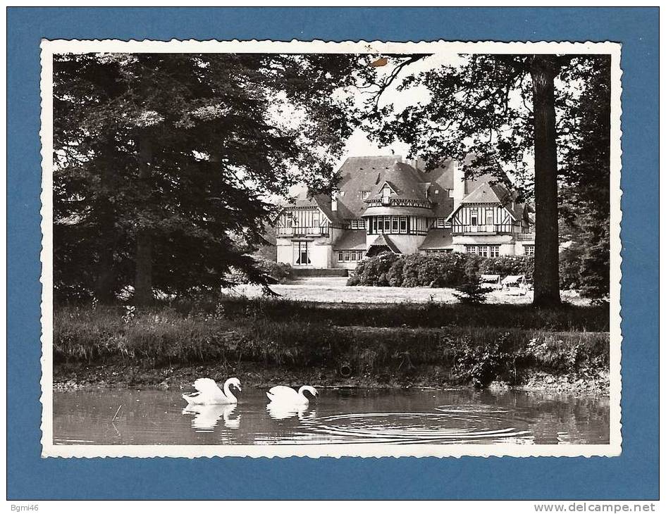 * CPM..( Dépt 77 )..FONTENAY-TRESIGNY  : MANOIR DE CHAUBUISSON - Fontenay Tresigny