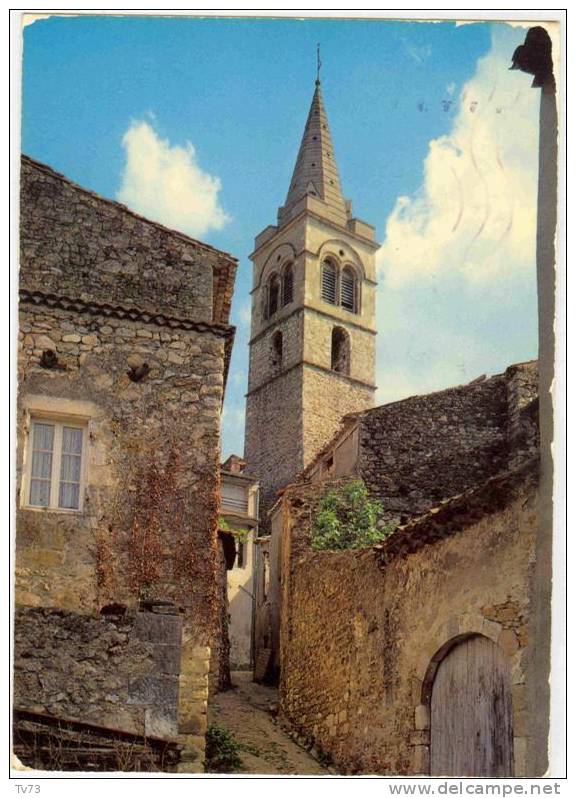 CpE1269 - VALLON PONT D'ARC - Les Calades Et L'Eglise - Edition Cellard A 70902 - (07 - Ardèche) - Vallon Pont D'Arc
