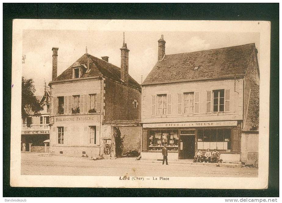 Léré ( Cher 18) - La Place ( Animée Café Bar Bière De La Meuse Boulangerie LENORMAND éditeur) - Lere