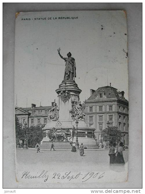 PARIS - Statue De La République (animée) - Arrondissement: 03