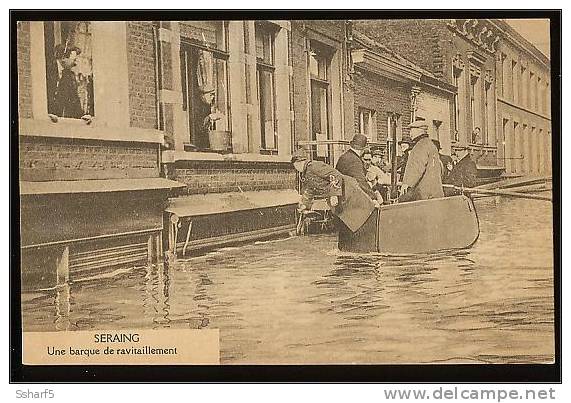 SERAING Inondation 1926 Une Barque De Ravitaillement - Seraing