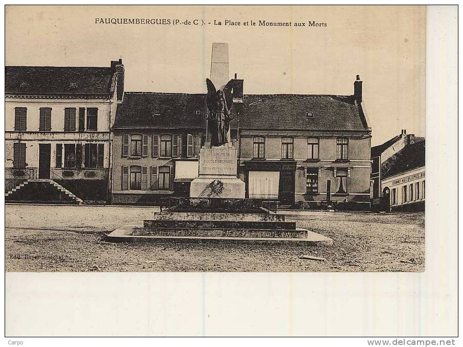 FAUQUEMBERGUES. - La Place Et Le Monument Aux Morts. - Fauquembergues