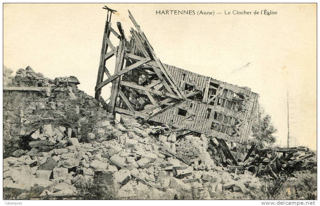 CPA Hartennes - Le Clocher De L´église - Autres & Non Classés