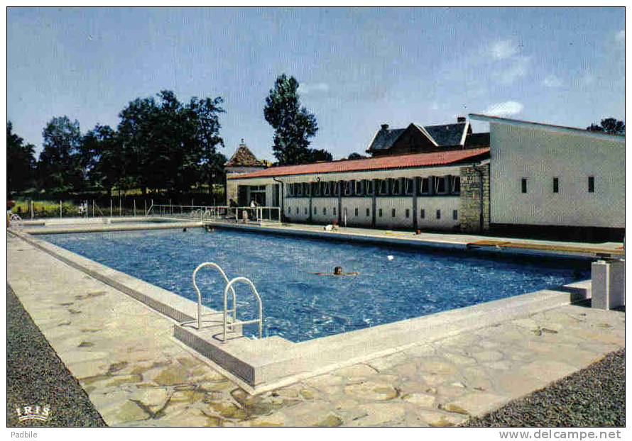 Carte Postale 46. Lacapelle-Marival  La Piscine Trés Beau Plan - Lacapelle Marival