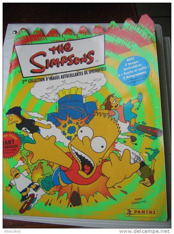 ALBUM PANINI : THE SIMPSONS :IMAGES LENTICULAIRES  GRATTE SNIFE /HOLOGRAMMES / IL MANQUE 17 IMAGES SUR 124 ANNEE 2000 - Autres & Non Classés