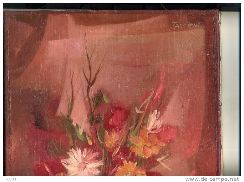 - BOUQUET DE FLEURS DANS UN VASE . HUILE SUR TOILE SIGNEE . RESTAUREE - Olii