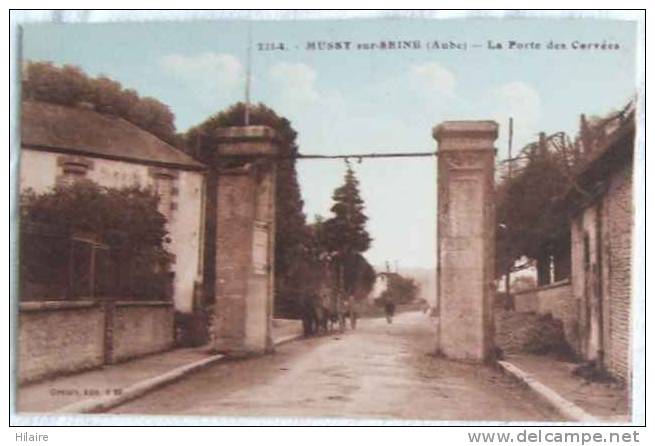 Cpa 10 MUSSY SUR SEINE Porte Des Corvees - Mussy-sur-Seine