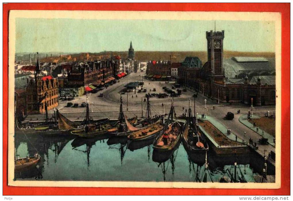 * Oostende - Ostende - Ostend * (Kust - Mer) * (Artcolor Bruxelles) Place Ernest Feys, Square, Port, Haven, Harbour,boot - Oostende