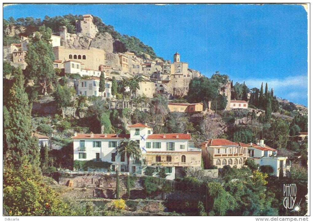 Roquebrune - Village Couronné Par Son Vieux Château Féodal Du Xe Siècle - Roquebrune-Cap-Martin