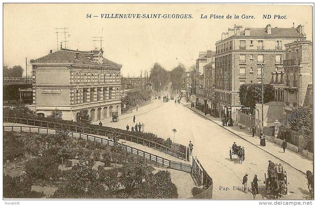 CP 94 VILLENEUVE SAINT GEORGES La Place De La Gare - Villeneuve Saint Georges
