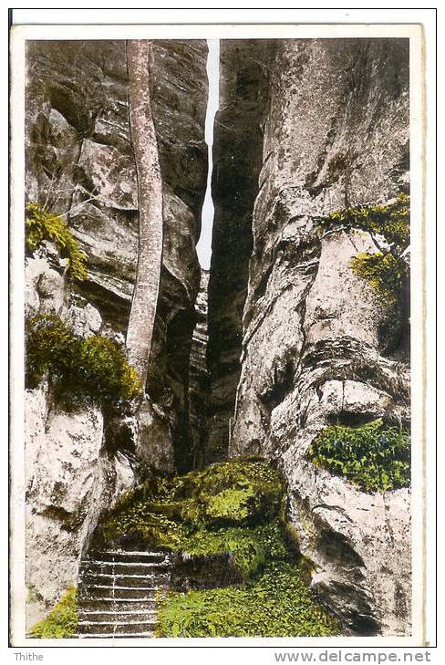 Petite Suisse Luxembourgeoise - BERDORF - Entrée Des Werschrumschlüff - Berdorf