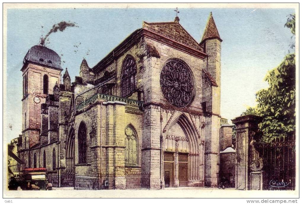 47 --- Marmande --- La Cathedrale - Marmande