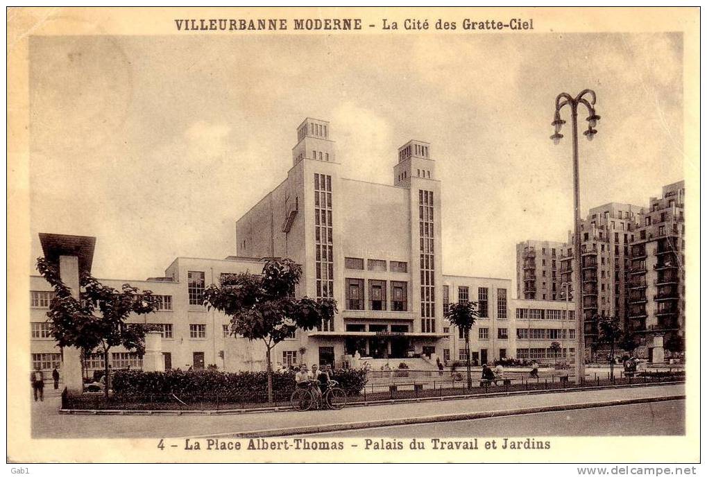 69 --- Villeurbanne --- La Cite Des Grattes - Ciel --- La Place Albert - Thomas - Villeurbanne