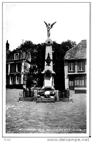 Mont-Cassel 5:Monument Aux Morts 1914-18 - Autres & Non Classés