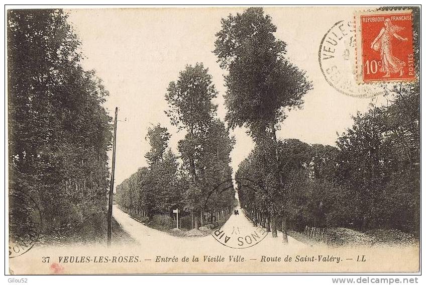 76 -Veules Les Roses --lEntrée De La Vieille Ville-Routede Saint-Valéry -- 1921-- - Veules Les Roses