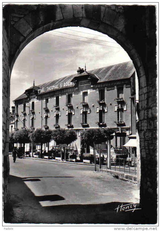 Carte Postale 86.  La Roche-Posay Vue De La Vieille Porte Trés Beau Plan - La Roche Posay