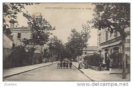 42 - MONTBRISON - Avenue De La Gare - Montbrison