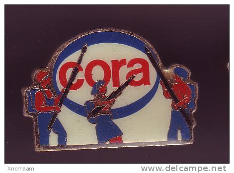 Pin´s CORA Ecolier - Administration
