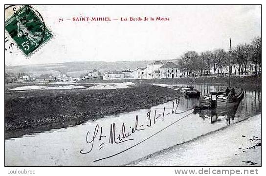 55 SAINT MIHIEL LES BORDS DE LA MEUSE  AVEC PENICHE - Saint Mihiel