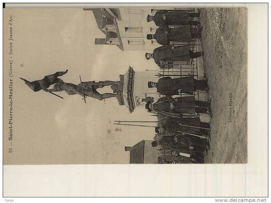 SAINT-PIERRE-LE-MOUTIER. - Statue  Jeanne D´Arc. - Saint Pierre Le Moutier