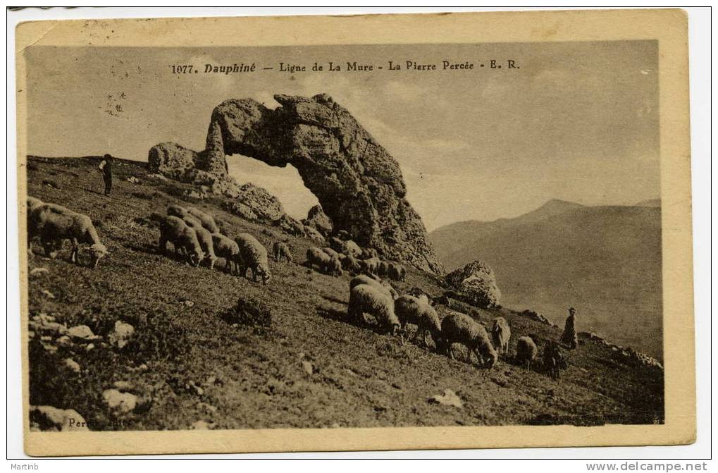 DAUPHINE Ligne De La MURE  La Pierre Percée - La Mure